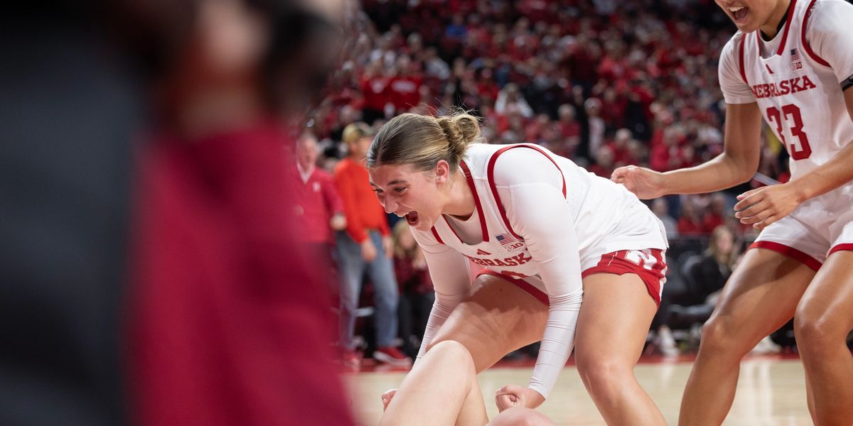 Logan Nissley with teammates during a Nebraska game